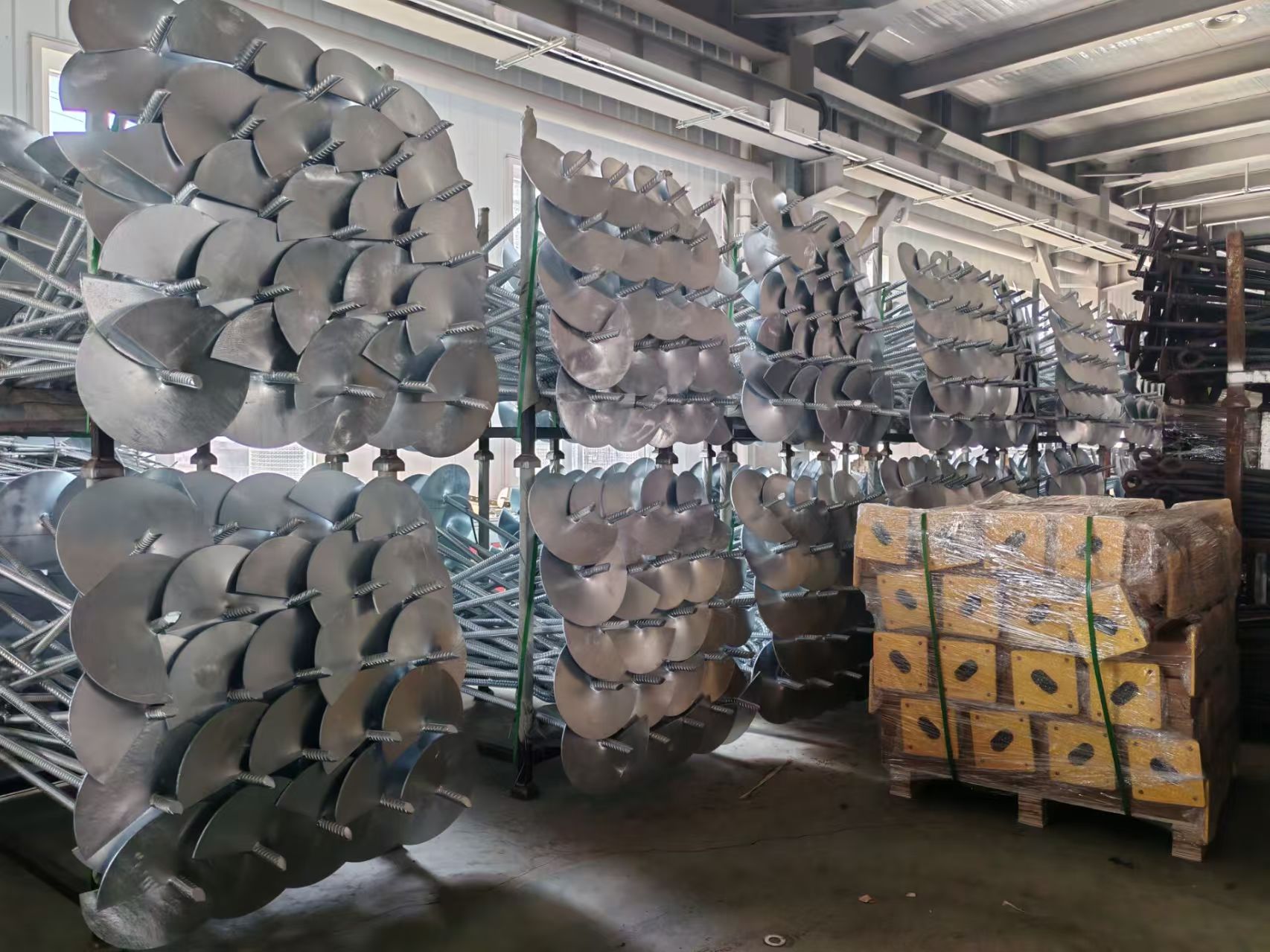 Finished Goods Warehouse - Younxin Factory