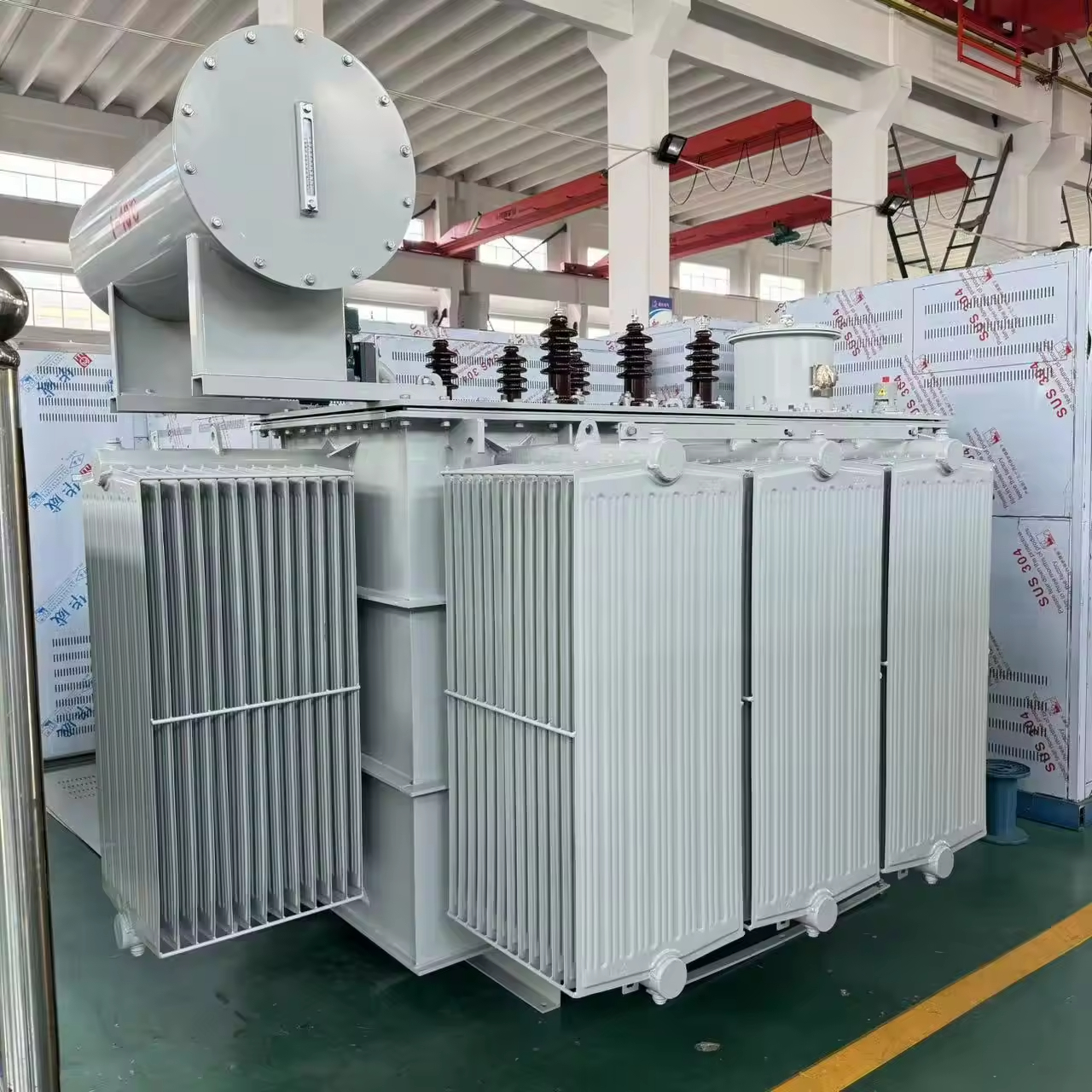 3000KVA Three-Phase Oil Immersed Distribution Transformer Oil Conservator Tank 220V 35KV Dyn11 Vector Group ONAN Cooling IEC